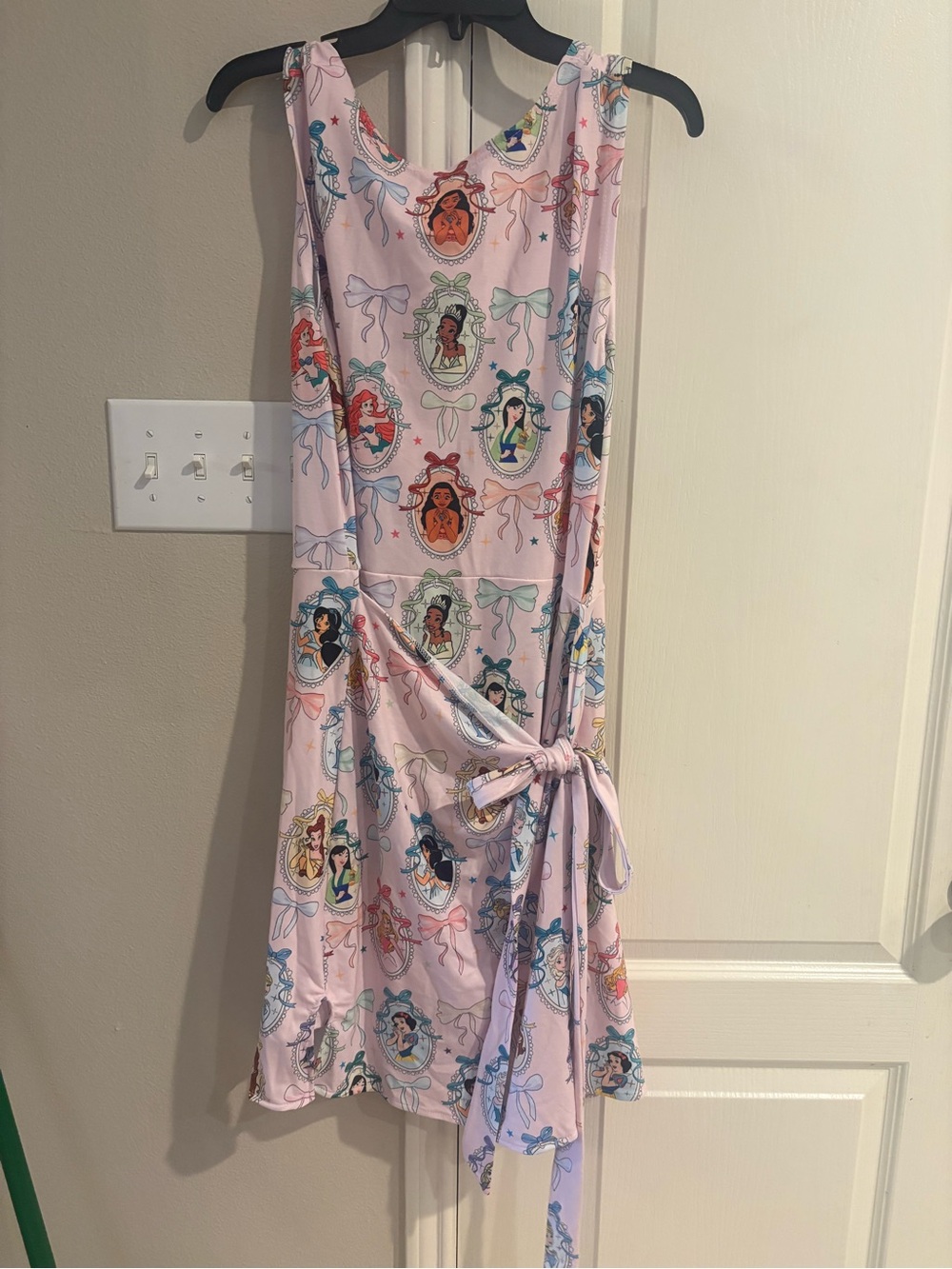 Women’s Disney tie waist princesses dress
